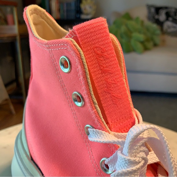 Converse Run Star Legacy CX High A05012C, Size 7.5, Electric Blush Pink - Picture 8 of 12